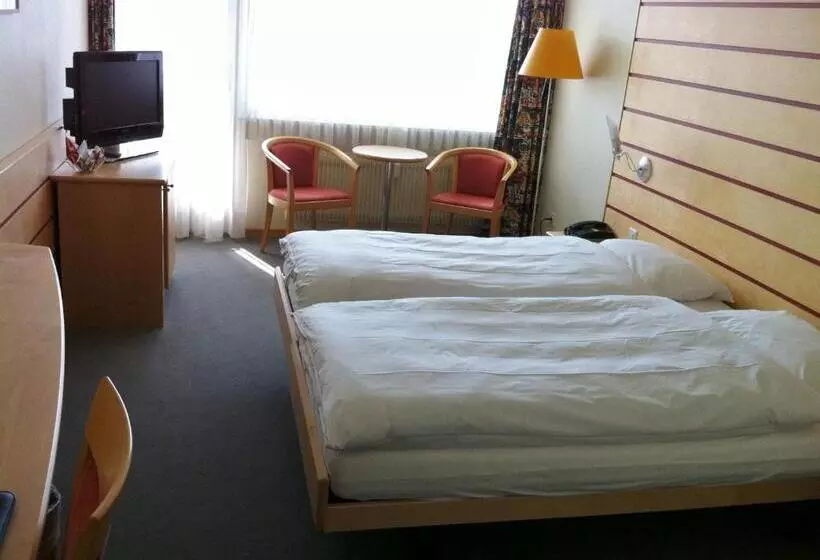 Отель Fontana Garni