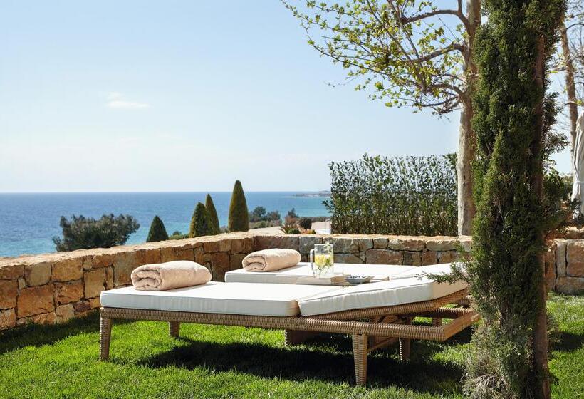 בית מלון כפרי Ikos Oceania