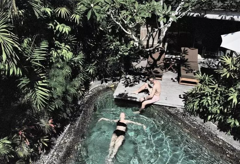 호텔 Jestate Villas & Guest Houses Jimbaran