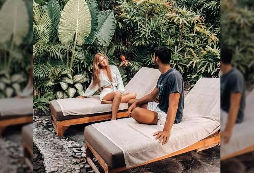 호텔 Jestate Villas & Guest Houses Jimbaran