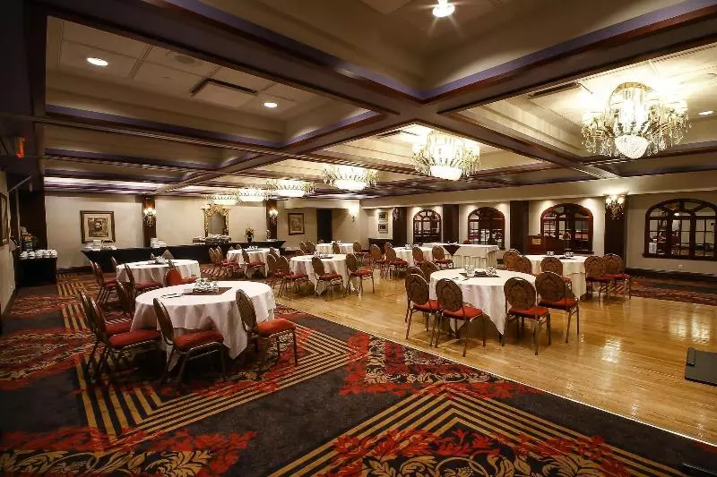 هتل Palace Royal
