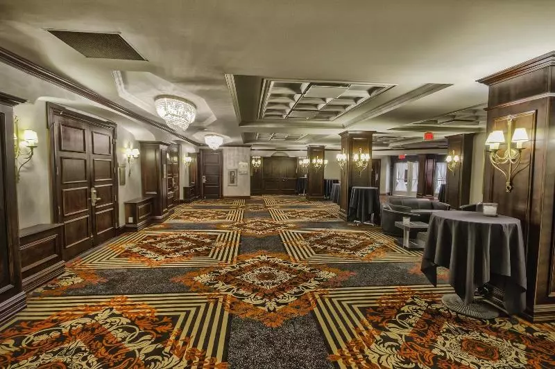 هتل Palace Royal