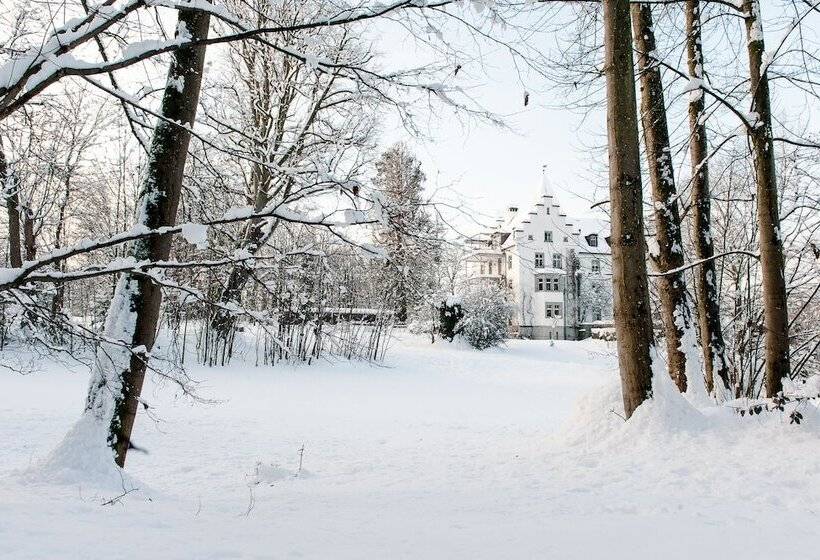 هتل Schloss Wartegg