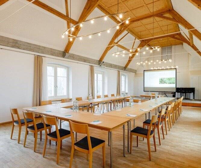 هتل Schloss Wartegg