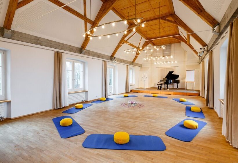 هتل Schloss Wartegg