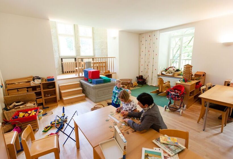 هتل Schloss Wartegg