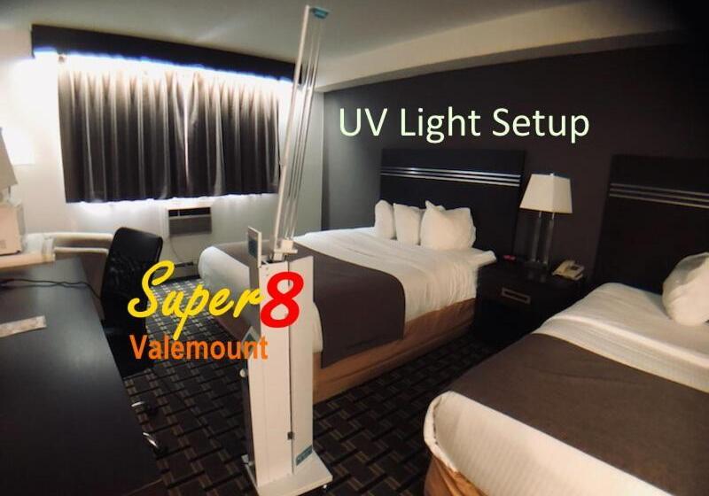 בית מלון כפרי Super 8 By Wyndham Valemount