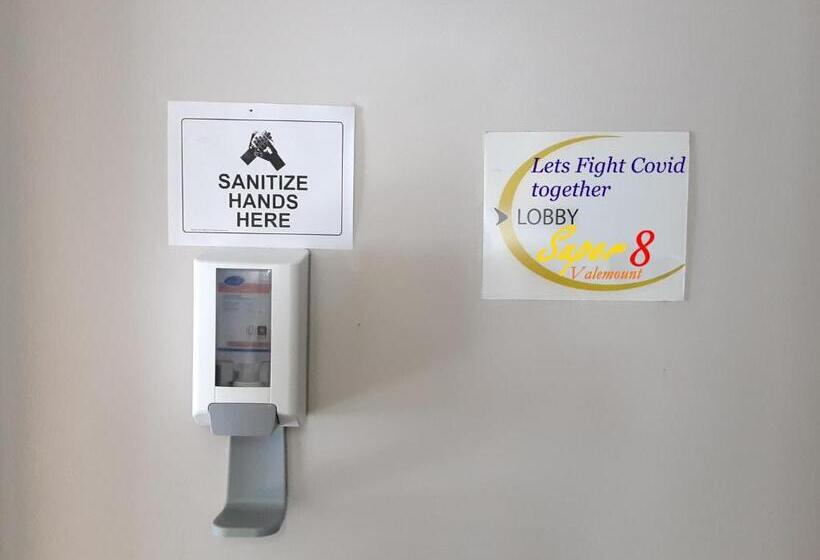 בית מלון כפרי Super 8 By Wyndham Valemount