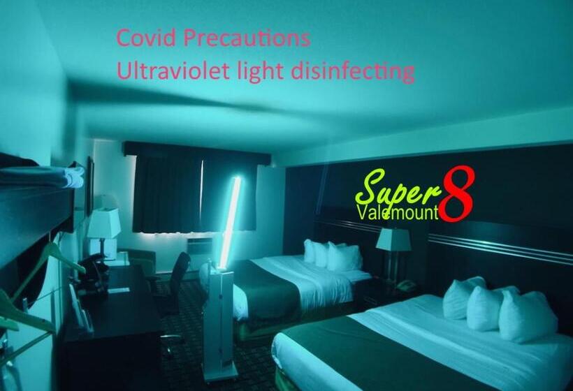 בית מלון כפרי Super 8 By Wyndham Valemount