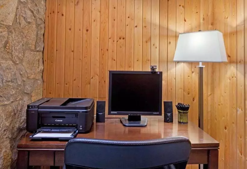 Hotel Super 8 By Wyndham Valemount