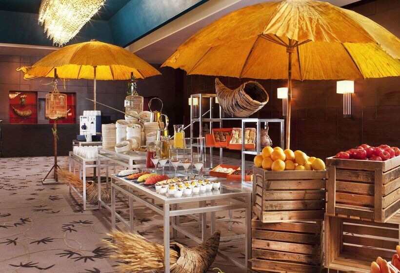 Hotel The Longemont Shanghai