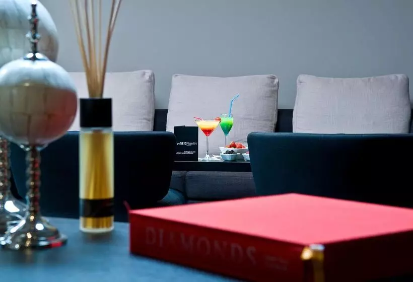 هتل Tryp By Wyndham Antwerp