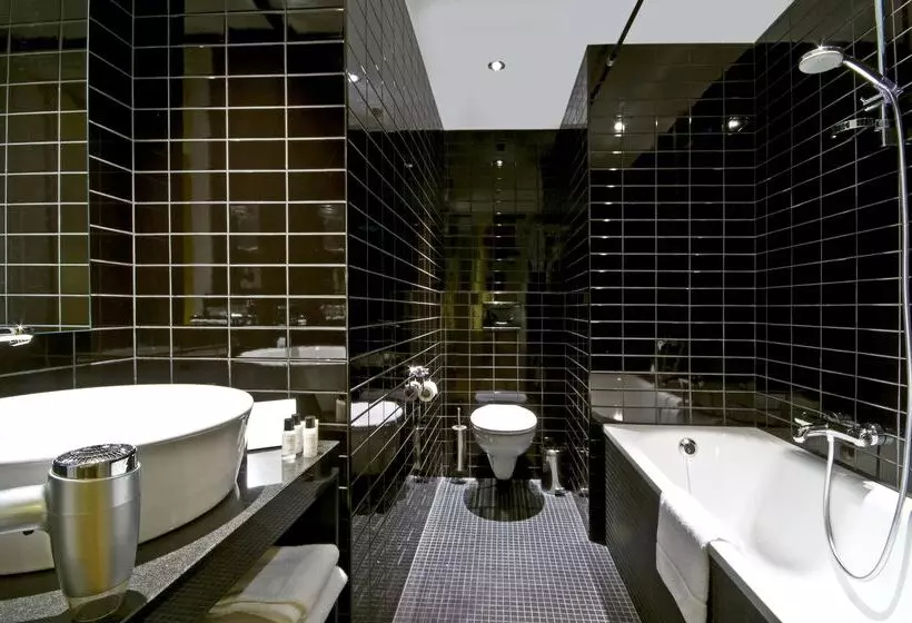 هتل Tryp By Wyndham Antwerp