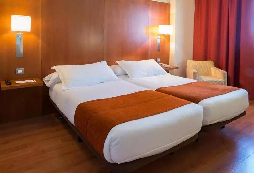 هتل Xon's Valencia