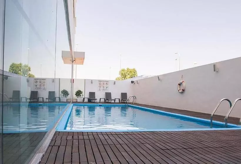 هتل Xon's Valencia