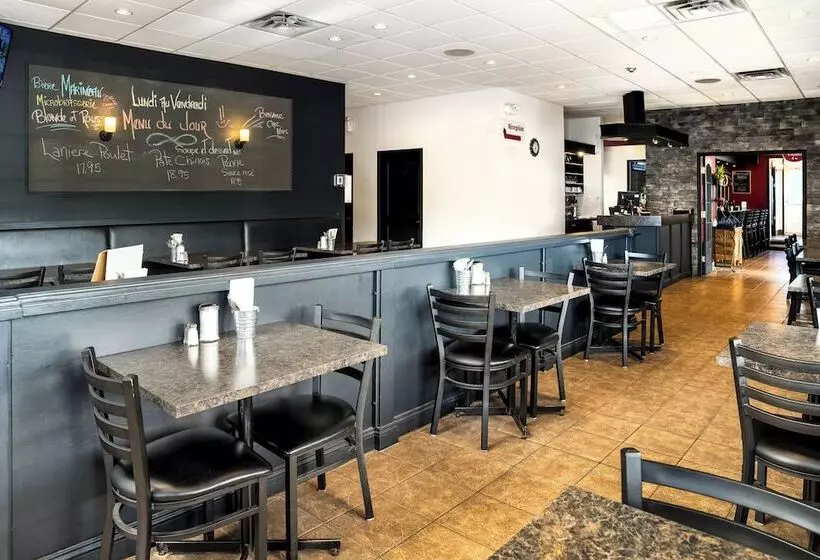 مُتل Marineau La Tuque