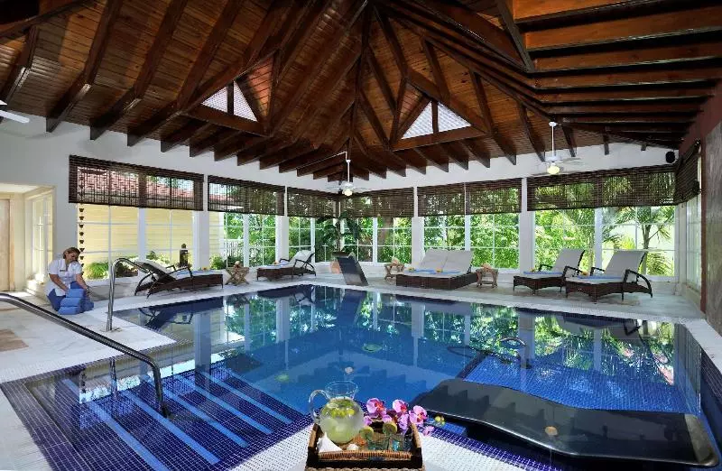 Cayo Levantado Resort