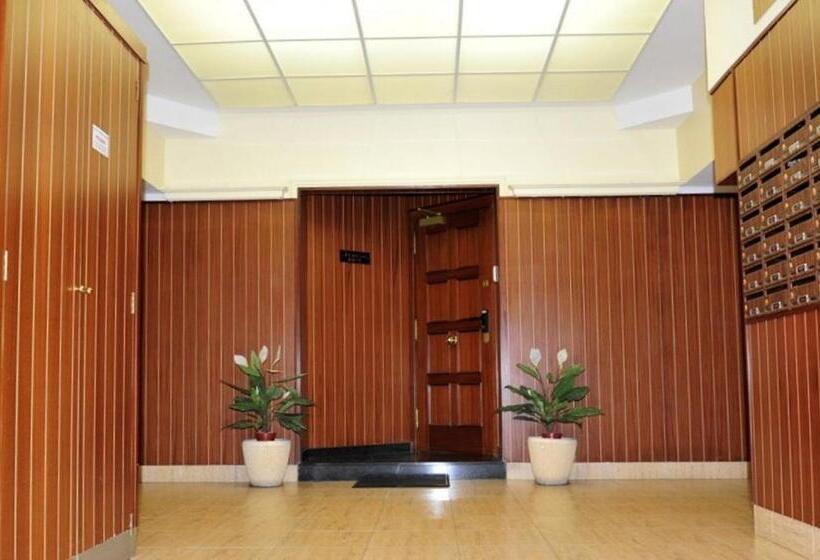 فندق فئة نجمة واحدة Pensión Ariz