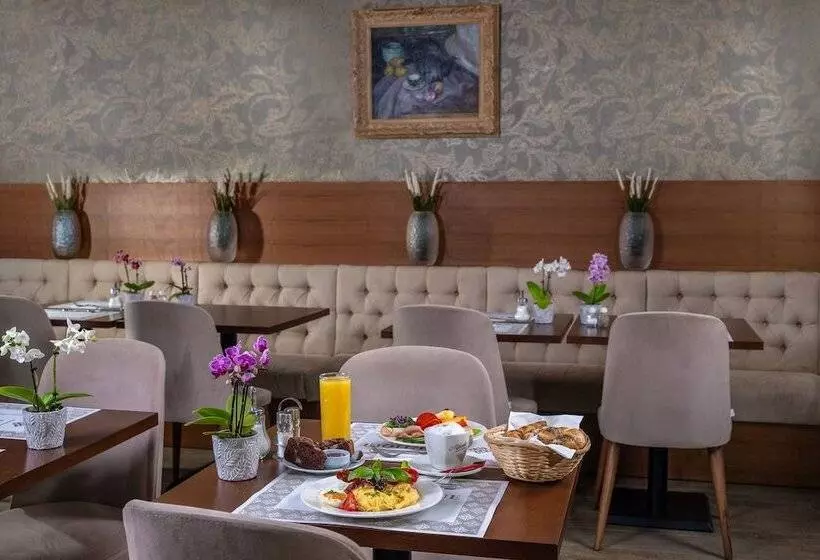 Charm Hotel Budapest   Formerly Boutique Hotel Budapest