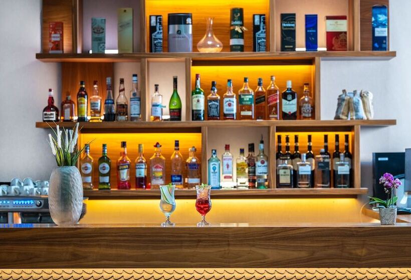 Charm Hotel Budapest   Formerly Boutique Hotel Budapest