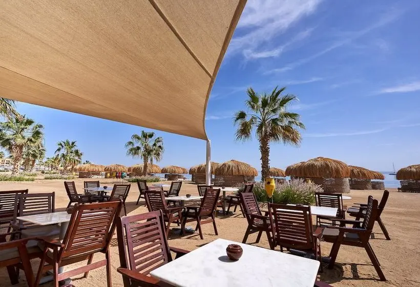 هتل Captains Inn
