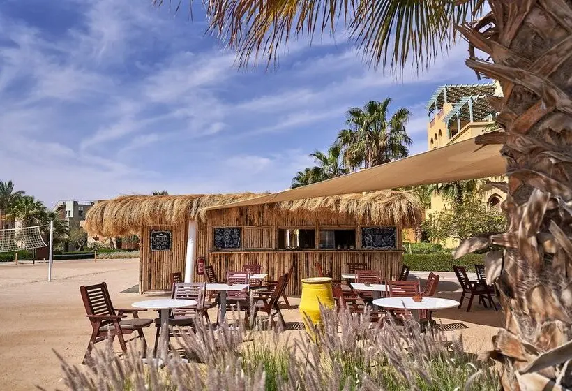 هتل Captains Inn