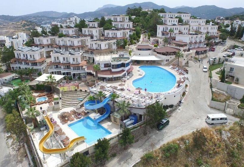 Отель Family Belvedere