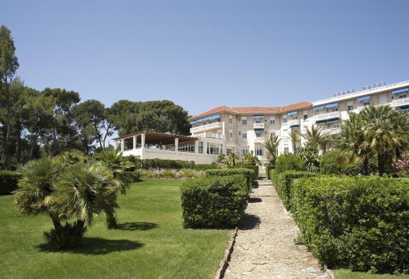 Grand Hotel Des Lecques; Bw Signature Collection