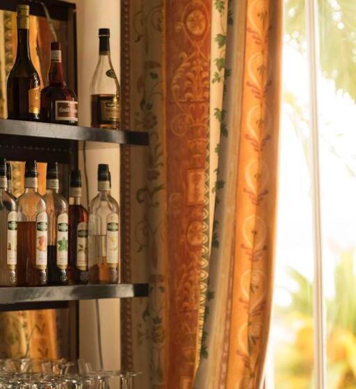 Grand Hotel Des Lecques; Bw Signature Collection