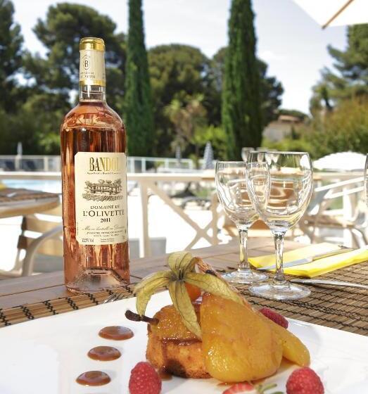 Grand Hotel Des Lecques; Bw Signature Collection