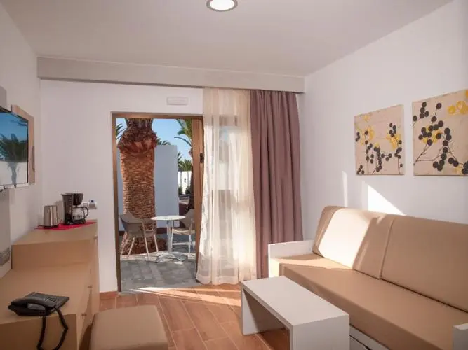 ホテル HL Rio Playa Blanca