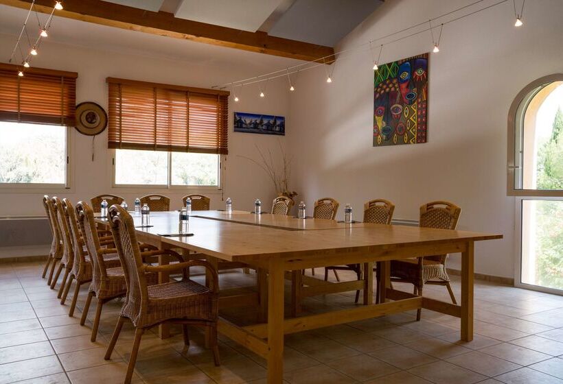 Отель La Villa Vicha, The Originals Relais