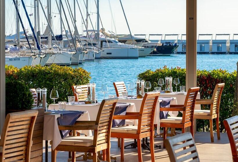 Boutique Hotel Nautica   Spa & Wellness, Private Parking, Pet Friendly