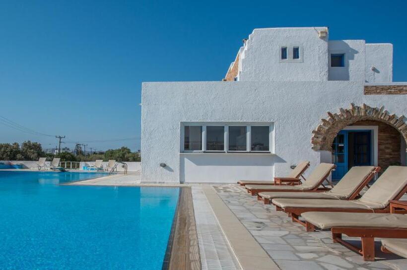 בית מלון כפרי Naxos Holidays