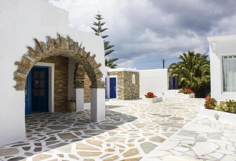 בית מלון כפרי Naxos Holidays