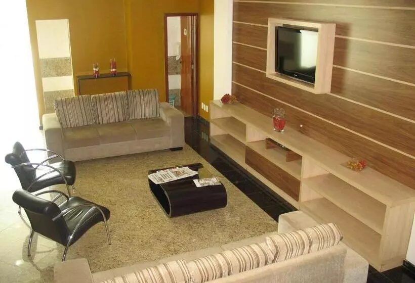 בית מלון כפרי Nobile Plaza