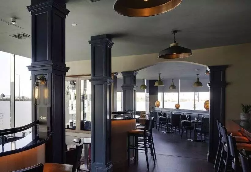 Metro Hotel Dublin Airport