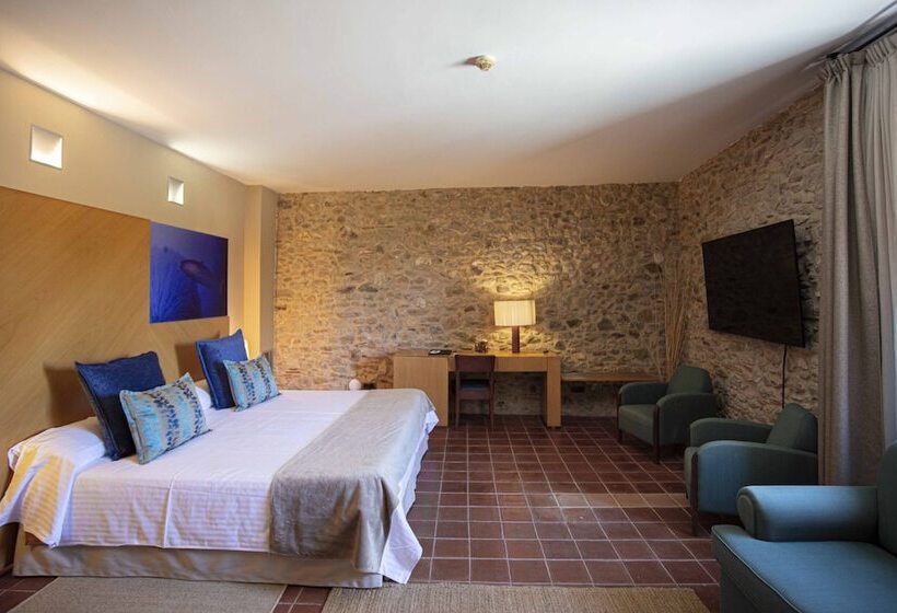 Отель Arcs De Monells   Adults Only