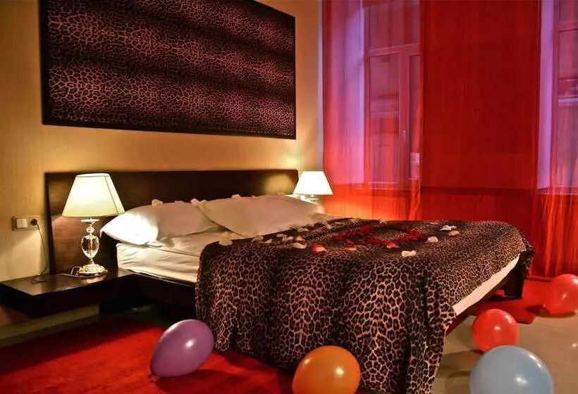 فندق Belvedere Nevsky Business