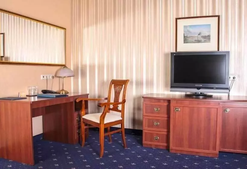 فندق Belvedere Nevsky Business