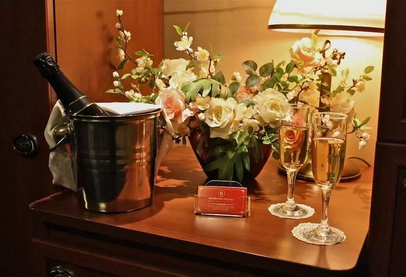 فندق Belvedere Nevsky Business