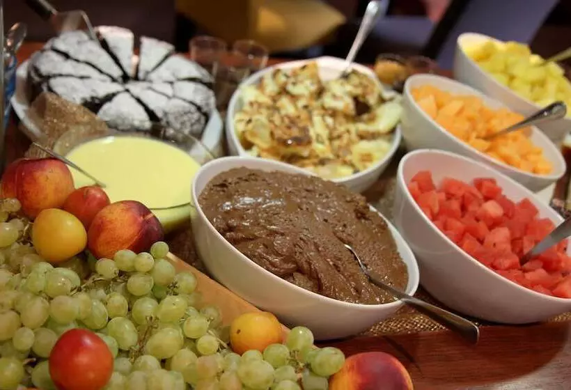 Best Western The Hotel Versailles