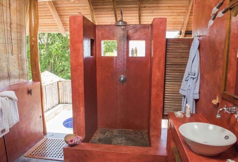 Laluna Boutique Hotel & Villas