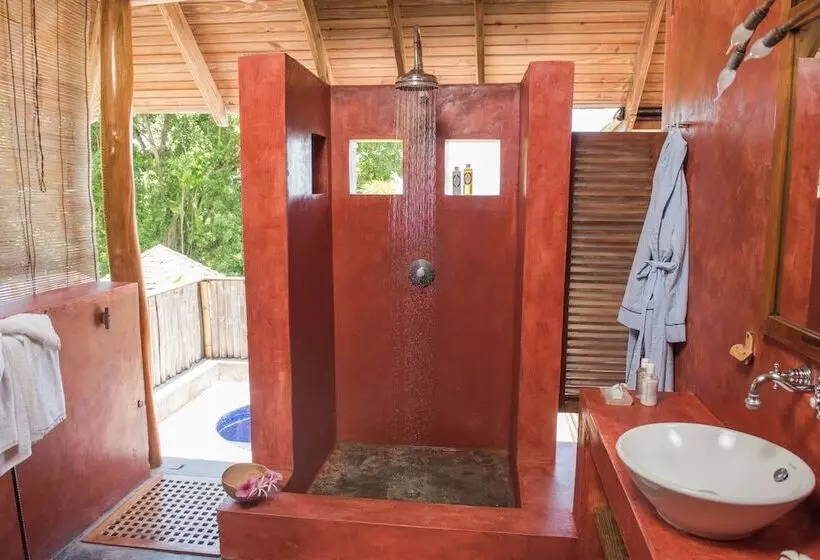 Laluna Boutique Hotel & Villas