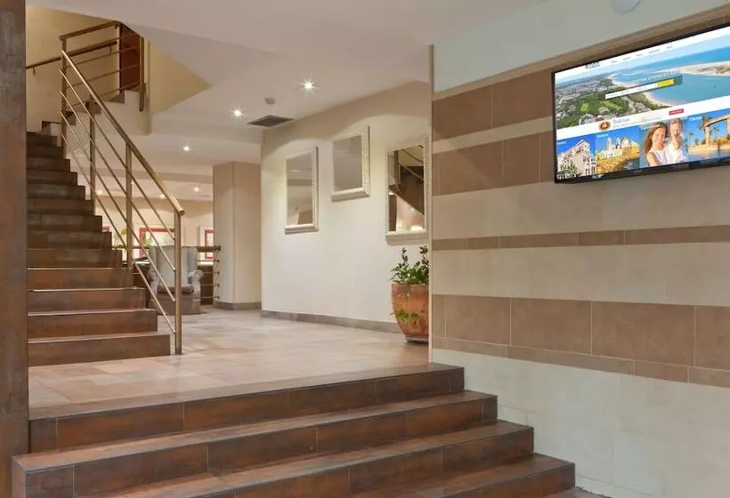 هتل Luze Castellana