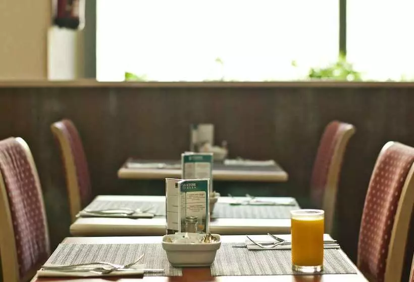 هتل Luze Castellana