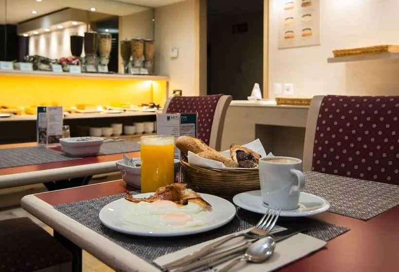 هتل Luze Castellana