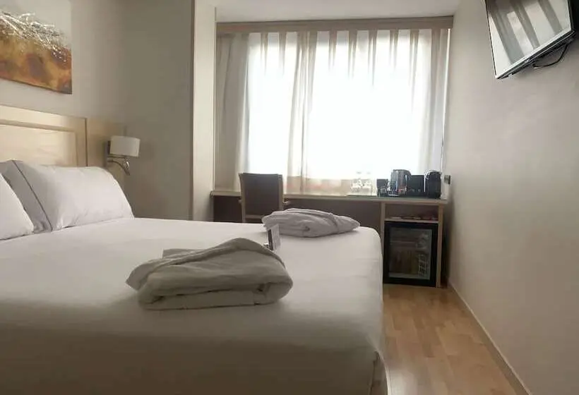 هتل Luze Castellana