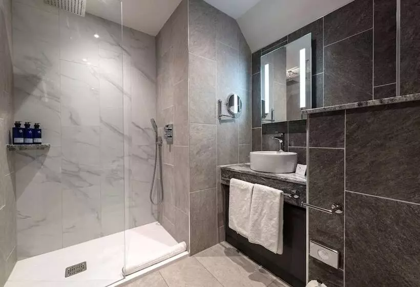 בית מלון כפרי Ness Walk