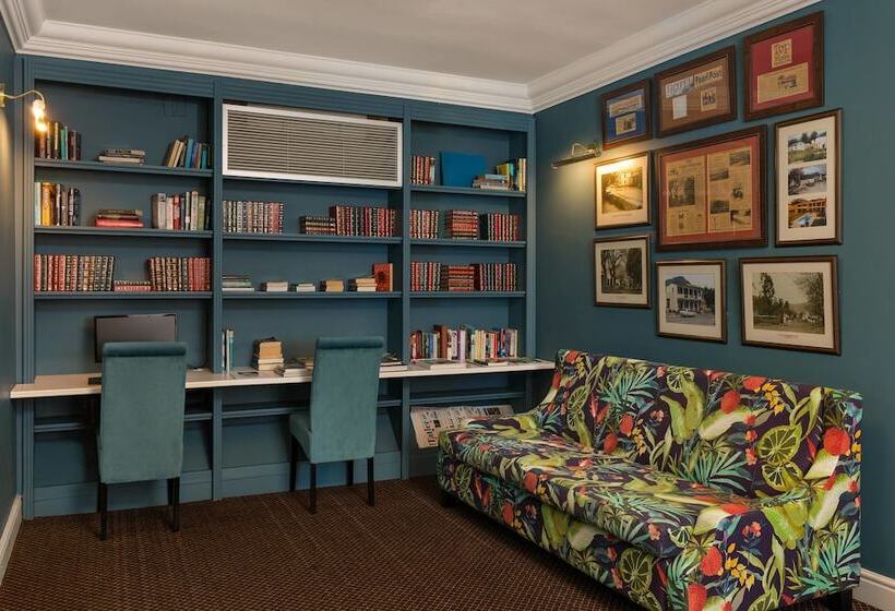 Protea Hotel By Marriott Franschhoek